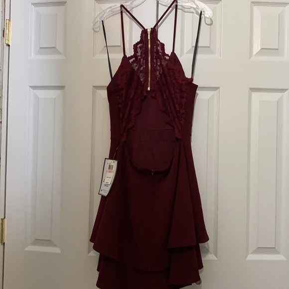 Red dress - Picture 2 of 3